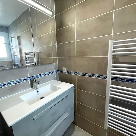 Prázdninový dům Maison Familiale 3 Avec Jardin, Terrasse En Bois Et Wifi, A 200m De La - Fr-1-231-313